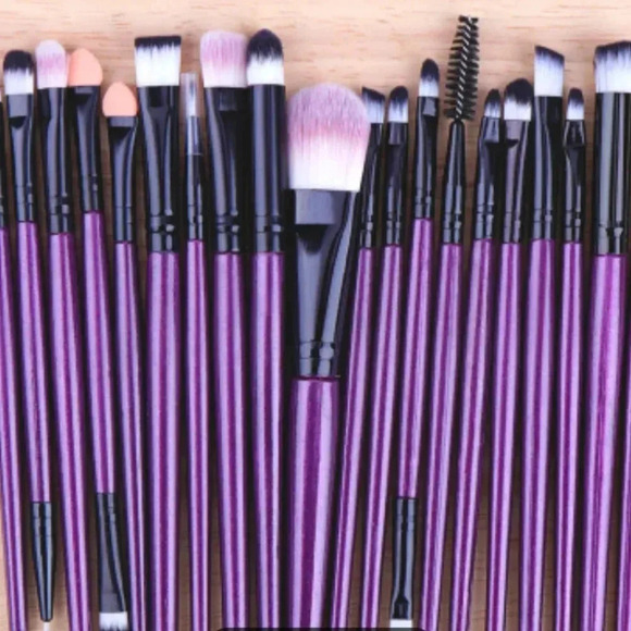 2/30$ Or 3/$35 NEW cosmetic floral case purple&black makeup brushes(#930)(N) - Picture 6 of 8